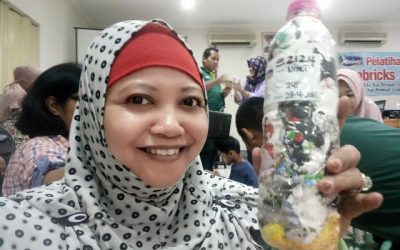 Setyoningsih just ecobricked 245 g of plastic out of the Semarang, Indonesia biosphere…